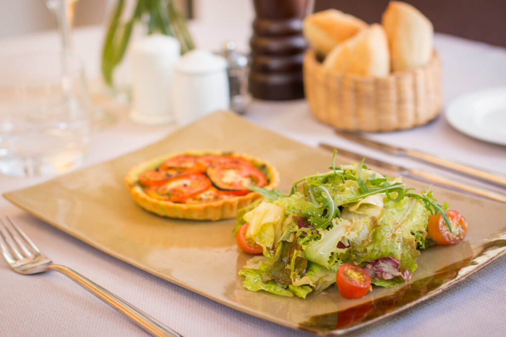 Olive Cuisine de Saison - Restaurant Siem Reap - Fine crust Tomato and Testo Tart
