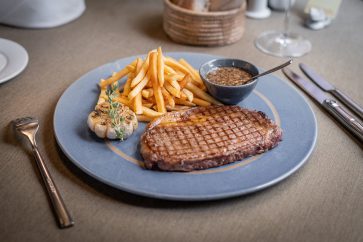 US RIB EYE (ENTRECÔTE)…..$26,00