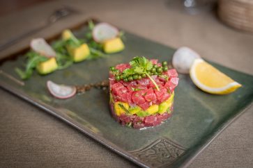 TUNA & AVOCADO TARTARE…..$10,50